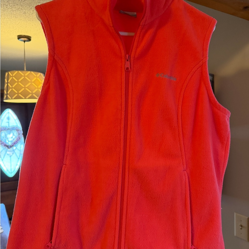 Columbia Sleeveless Fleece vest
